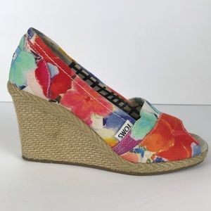 TOMS Oahu Floral Espadrille Peep Toe Canvas Wedges